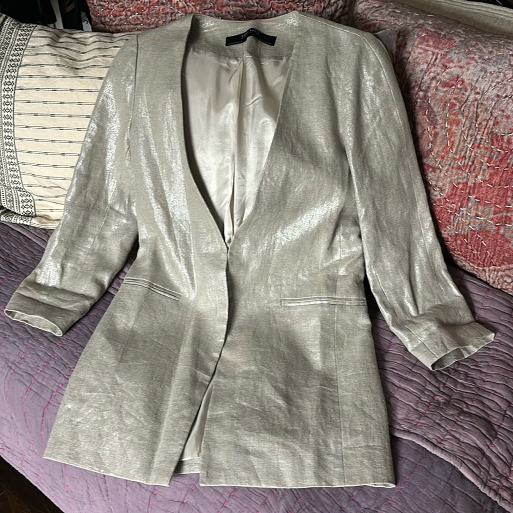 🤍🩶ZARA Silver Linen Blazer - Picture 3 of 13
